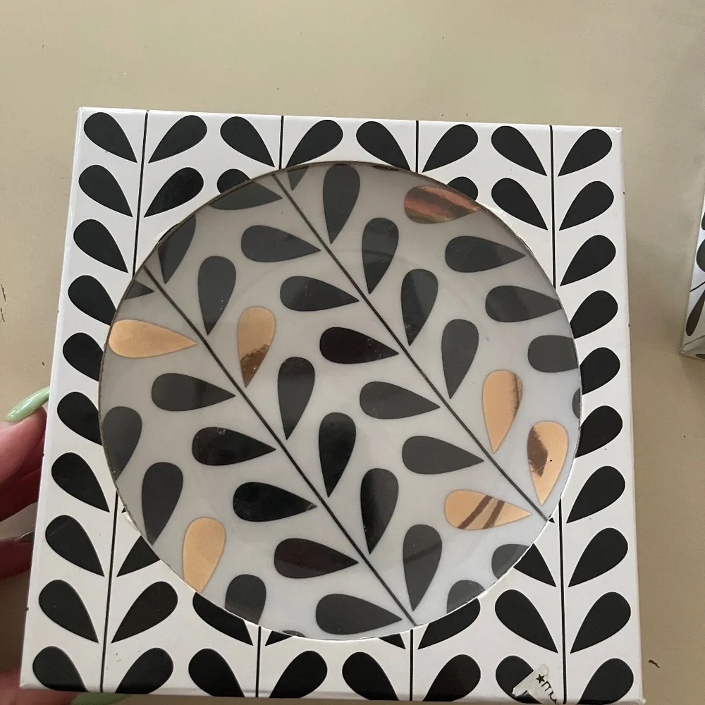 Four pack multi pattern plate set - Picture 1 of 3
